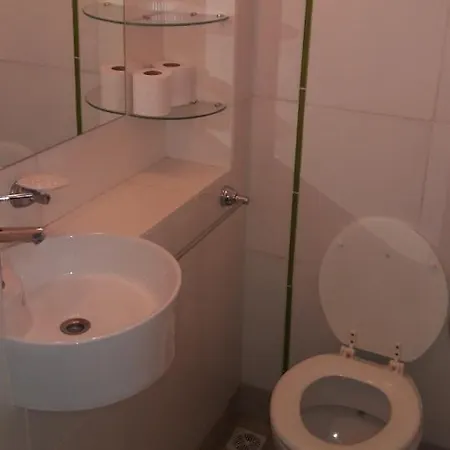 Departamento Centrico Y Amplio, 6 Personas, Nqn. Apartamento Neuquén Exterior foto