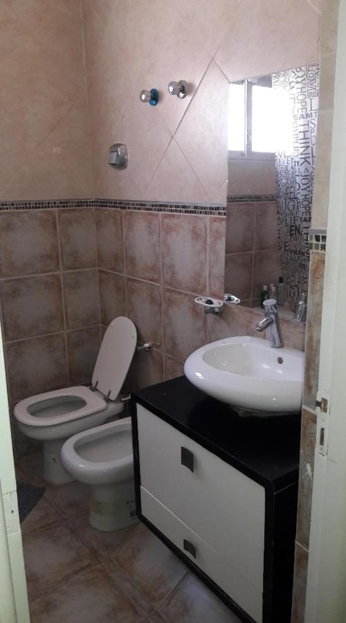 Departamento Centrico Y Amplio, 6 Personas, Nqn. *